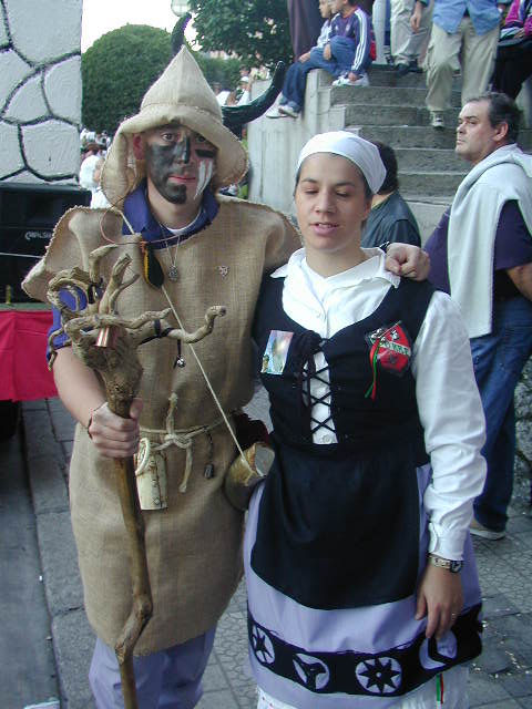 OCt2000-002.jpg